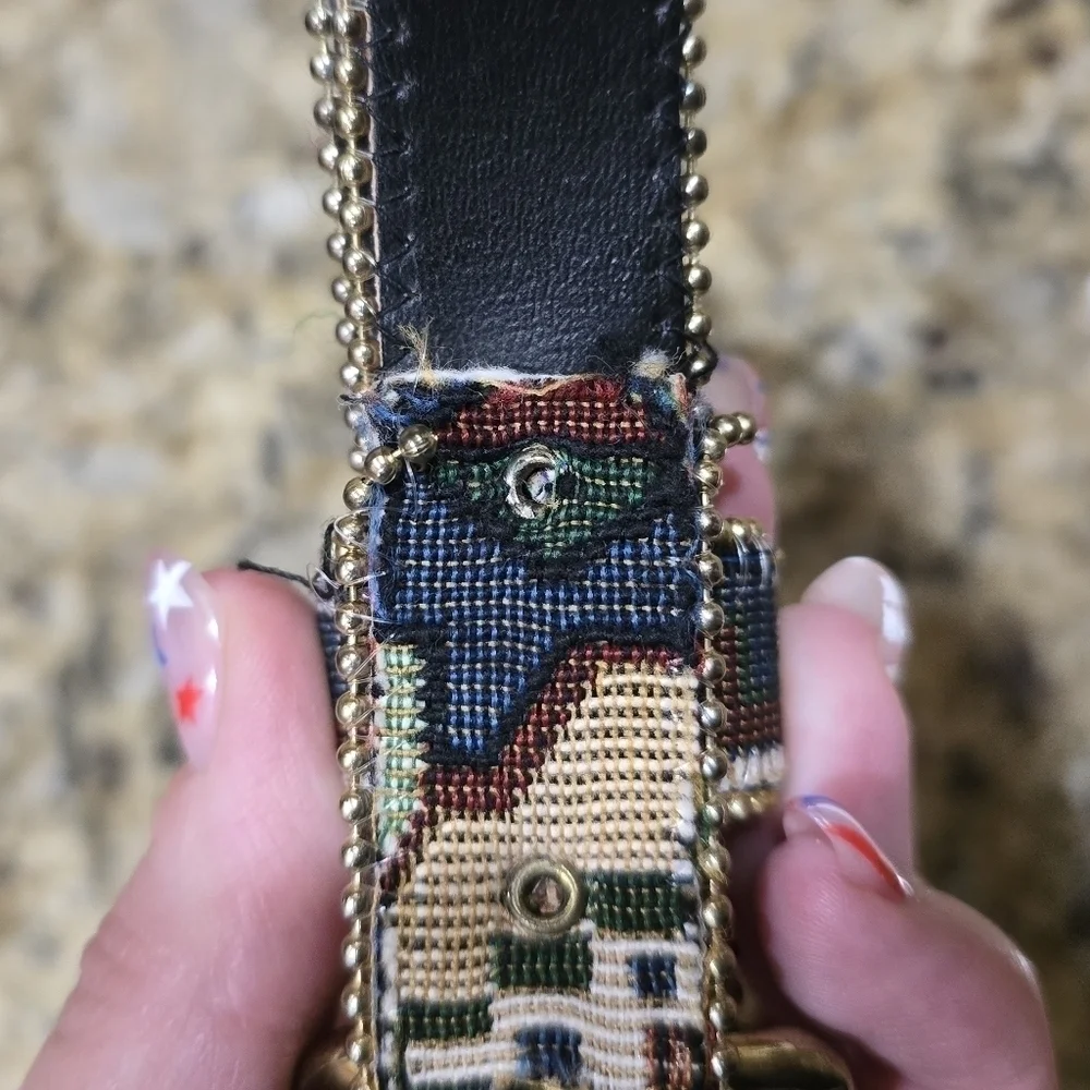 Women's Vintage 80's Elite Tapestry Waist Belt Gold Hardware, Size S 28 Inches